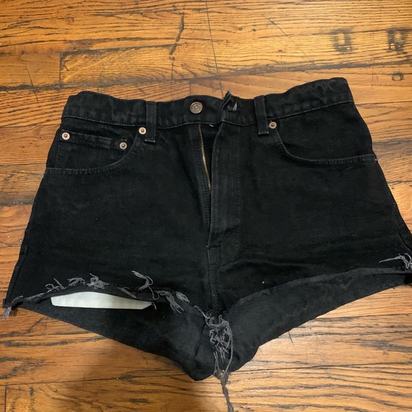 Cut off vintage Levi’s shorts - Picture 1 of 3